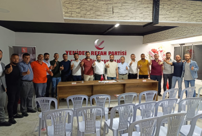 Yeniden Refah Partisi Kırşehir yönetiminden 80 istifa