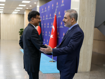 Bakan Fidan, Bangladeş Dışişleri Bakanlığı Danışmanı Hossain ile görüştü