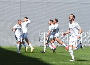Altay evinde umut arıyor