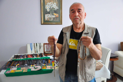 Sporcu ve antrenör olarak gittiği ülkelerden aldığı tespihlerle koleksiyon oluşturdu