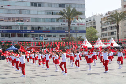 İzmir'de 23 Nisan coşkusu /Video eklendi