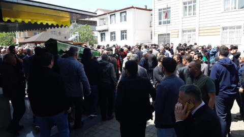 Kocaeli - Otomobil çarpan 6 yaşındaki Zümra, 4 gün sonra yaşam savaşını kaybetti (2) /Video eklendi