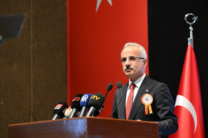 Bakan Uraloğlu: Projelerimizde, en büyük deprem senaryolarını göz önüne aldık