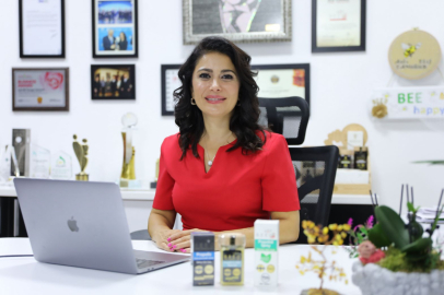 DÜNYA ÇAPINDA BİR BAŞARI: DR. ASLI ELİF TANUĞUR SAMANCI, GLOBAL EN GÜÇLÜ 200 KADIN LİDERİ ARASINDA!