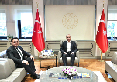 Bakan Uraloğlu: Çocuklarımızı dijital dünyanın risklerinden korumak için çalışıyoruz