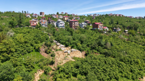 Heyelan sonrası alternatif yolda ‘vahşi hayvan’ korkusu