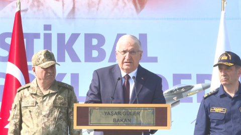 Bakan Güler, Kütahya'da Mehmetçikle bayramlaştı (4)