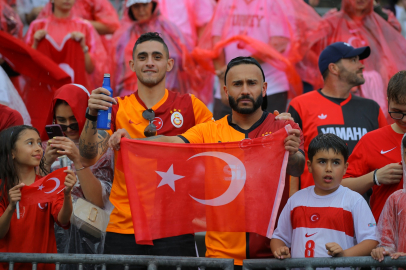ABD - Türkiye maçı için Amerika kıtasındaki Türkler maça akın etti