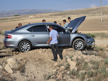 Niğde'de 2 otomobil çarpıştı; 1 ölü, 1 yaralı