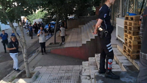 Bingöl - Ekipleri engellemeye çalıştılar; etiketsiz ve tarihi geçmiş 1,8 ton yoğurt ve peynir ele geçirildi /Video eklendi