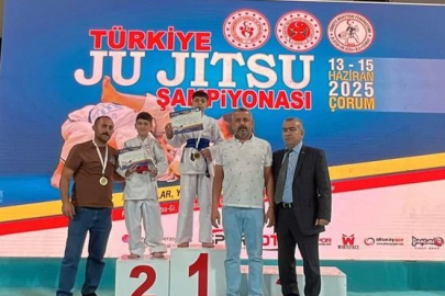10 Yaşındaki Eymen’den Türkiye Şampiyonası’nda Çifte Zafer!