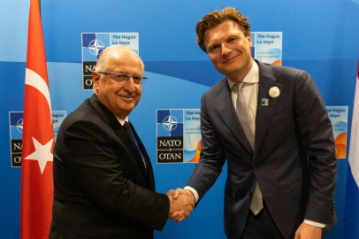 Milli Savunma Bakanı Güler, Hollanda Savunma Bakanı Brekelmans ile görüştü