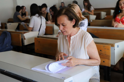 Profesör, emekli olduğu üniversiteye öğrenci olarak döndü/Ek fotoğraflar