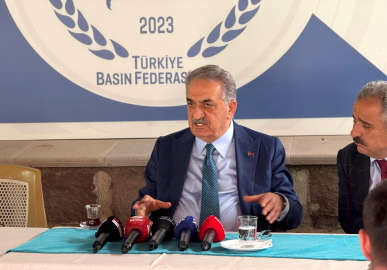 AK Parti'li Yazıcı: Cumhurbaşkanının görev süresi toplantılarda konuşulmadı