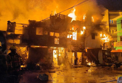 Filipinler'de yangın: Bin kişi evsiz kaldı
