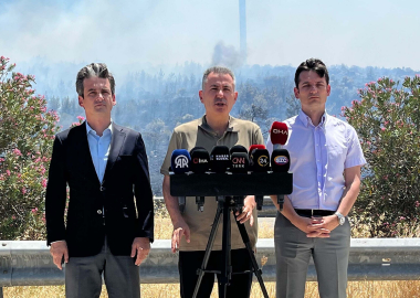 İzmir'deki orman yangını 2'nci gününde (4)