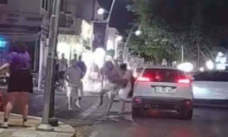 Bodrum’da sürücülerin yol verme kavgası kamerada