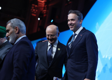 Bakan Bayraktar, Azerbaycan Enerji Bakanı Şahbazov ile görüştü