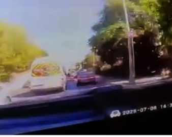 İstanbul- Amerika'dan getirilen otomobil ile trafiğe çıktı, dakikalar sonra yayaya çarptı
