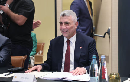 Bakan Bolat, Gürcistan Ekonomi ve Sürdürülebilir Kalkınma Bakanı Kıvrıvişvili ile bir araya geldi