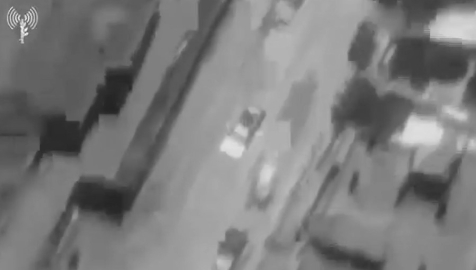 İsrail ordusu, Suriye'nin güneyine düzenlediği saldırıların görüntülerini paylaştı