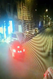 Husumetlisini sokak ortasında tabancayla vurdu
