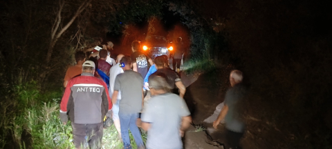 Erzurum'da otomobil sele kapıldı, içindeki kadın 150 metre sürüklendi