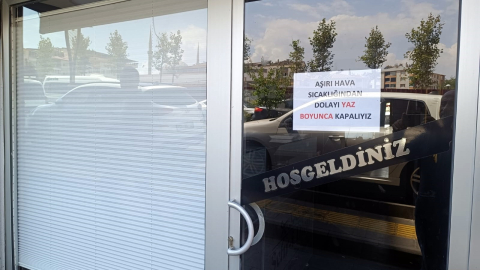 Bingöl’de sıcaklık 40 dereceyi aştı; işçiler hortumla serinledi, bazı esnaf dükkanını kapattı