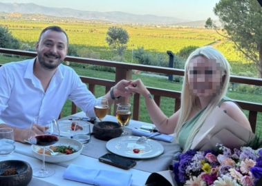 Bursa- Hafif ticari aracın çarptığı motosikletin sürücüsünün öldüğü kaza kamerada (2) /Video eklendi