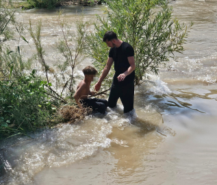 Siirt'te çaya giren 3 çocuktan 2'si kurtarıldı, 1'i kayıp