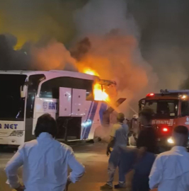 İstanbul - Ümraniye’de yolcu otobüsü alev alev yandı / Ek görüntü - Geniş haber