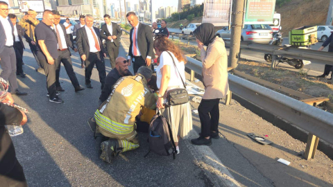 İstanbul - Ümraniye'de servis midibüsü devrildi: 8 yaralı - 3 / Ek bilgi - Ek fotoğraf