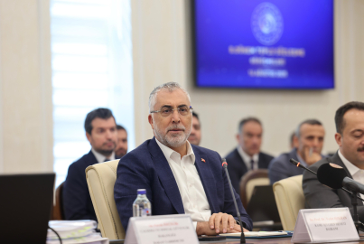 Bakan Işıkhan: Uzlaşı zemininde toplu sözleşme görüşmelerimizi sürdüreceğiz