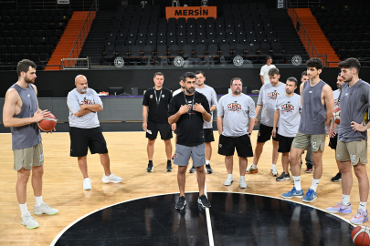 Mersin Spor Kulübü 2 kulvarda da başarıyı hedefliyor/Video eklendi