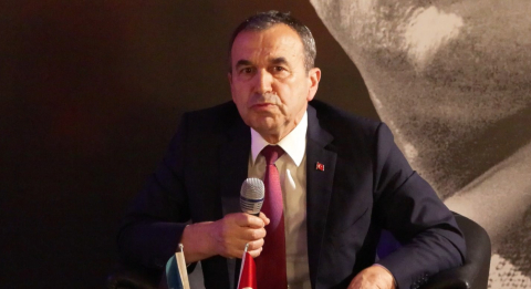 Tarihçi Naim Babüroğlu: Atatürk akıl, bilim ve umut demektir
