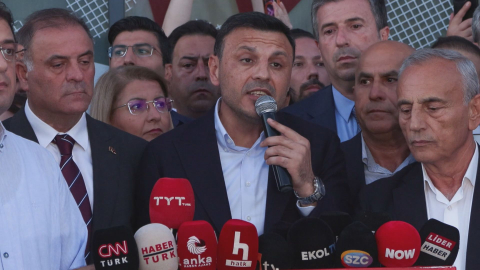 İstanbul - Görevden alınan CHP İstanbul İl Başkanı Özgür Çelik'ten açıklama