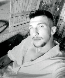Otomobilinde ölü bulundu
