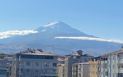 Ağrı Dağı’nın zirvesi beyaza büründü
