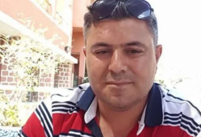 Yolcu otobüsüne çarpan otomobilin sürücüsü öldü, eşi ve kızı ağır yaralı
