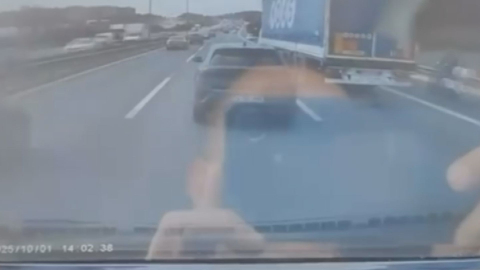 İstanbul - Başakşehir TEM Otoyolu'nda zincirleme kaza