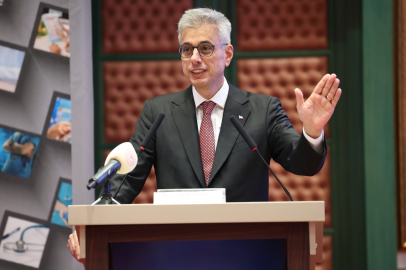 Bakan Memişoğlu, Ankara'da gençlerle bir araya geldi