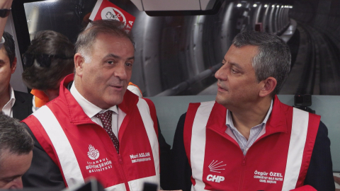 İstanbul - Özgür Özel, Çekmeköy-Sancaktepe-Sultanbeyli Metro Hattı’nda test sürüşüne katıldı