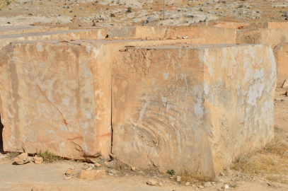 Mardin'deki inşaatlarda kent dokusuna uygun olmayan taşlar kullanıldığı iddiası / Video eklendi