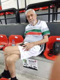 Karşıyaka'da Ateş Özerk'in adı salona veriliyor