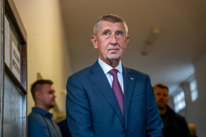 Çekya'daki genel seçimi eski Başbakan Babis'in partisi ANO önde tamamladı