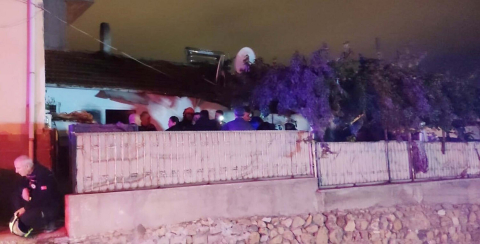 Denizli'de tavanı çöken evde yaralanan 6 kişiden 5'i taburcu oldu