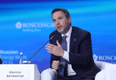 Enerji ve Tabii Kaynaklar Bakanı Bayraktar, Rusya’da