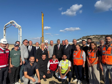 Bakan Memişoğlu, Karpaz Devlet Hastanesi’nde incelemelerde bulundu / Ek bilgi ve fotoğrafla