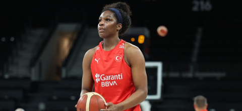 Fenerbahçe Opet, Teaira McCowan ile anlaştı