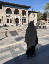 Ankara’da çarşaf giyip metroda dolaşan erkek gözaltına alındı / Ek fotoğraf
